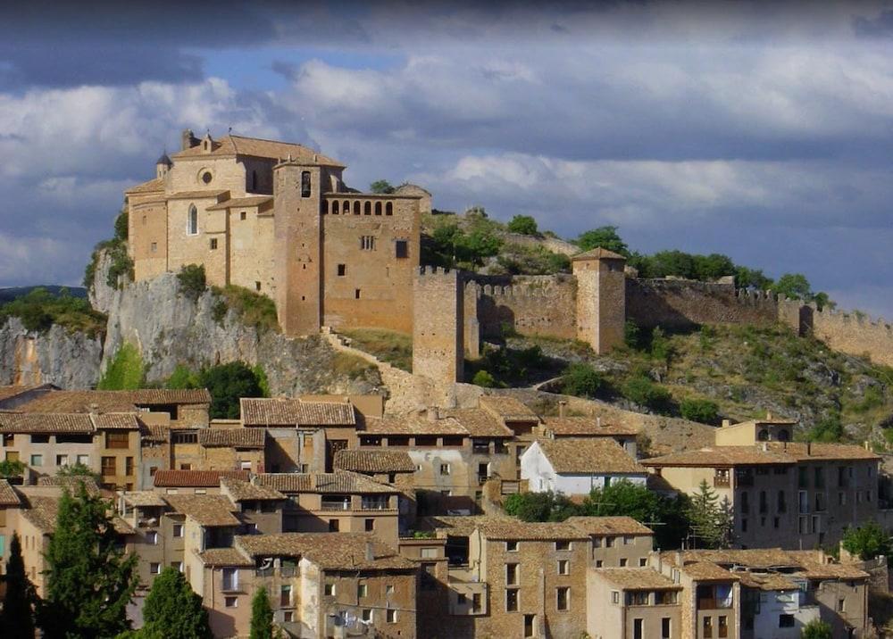 Hotel Santa Maria De Alquézar Eksteriør bilde