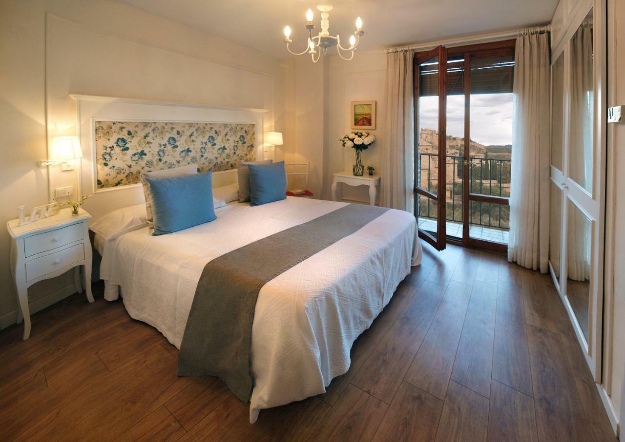 Hotel Santa Maria De Alquézar Eksteriør bilde